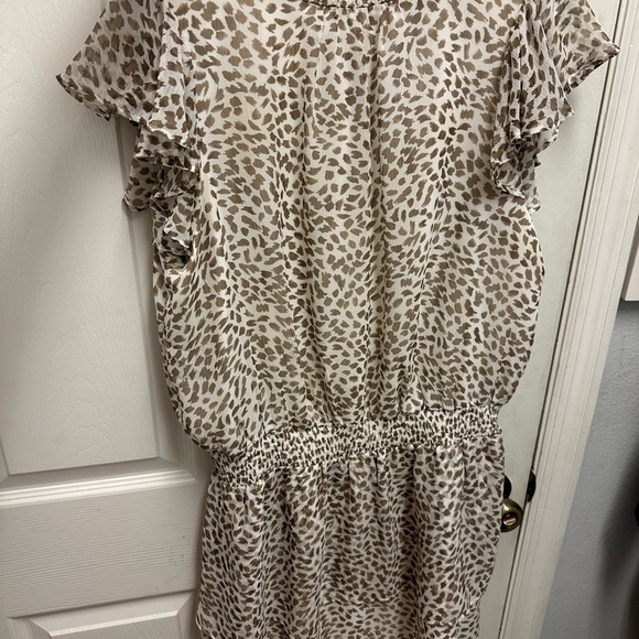 Express dress - Picture 3 of 6